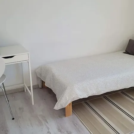 Neue Und Helle Mit Seeblick Апартаменты *