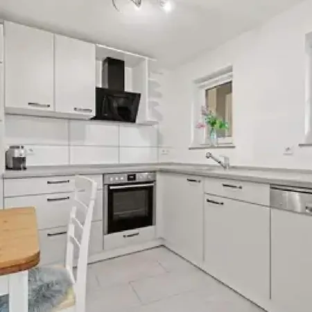 Apartment Neue Und Helle Mit Seeblick Friedrichshafen
